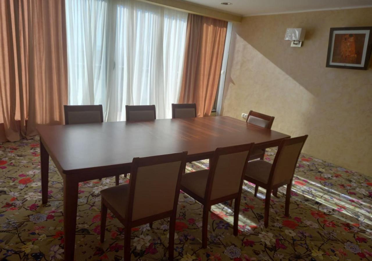 Almoravides Hotel Mascara ภายนอก รูปภาพ